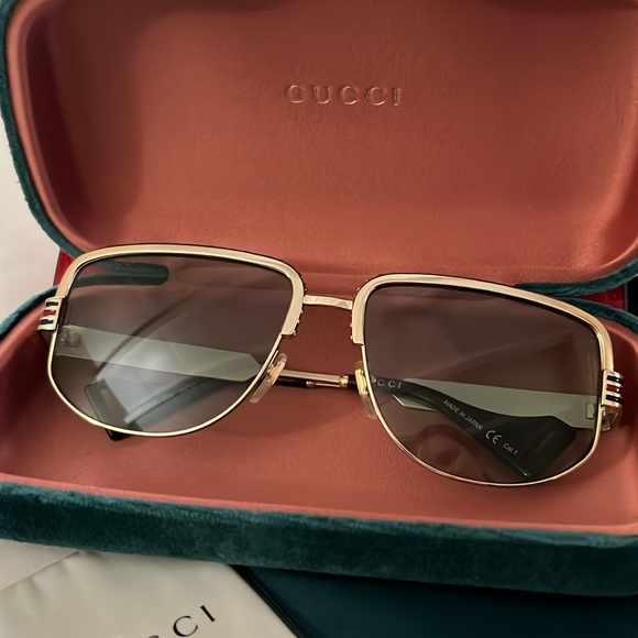 ❤️💚🆕GUCCI Sunglasses GG0585S 005 59mm Gold / Gray Lens Unisex Classic - Picture 6 of 9